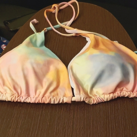 Pastel Tie-Dyed Bikini and Sarong Set Size 3XL - Picture 3 of 7